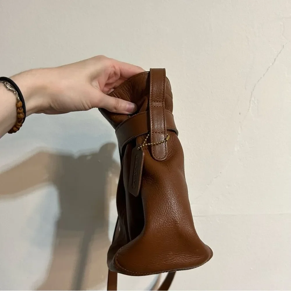 Vintage Coach 4156 Toffee Brown Leather Soho Belted Bucket Buckle Pouch Bag